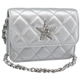 CHANEL Bolsa de Ombro Matelasse com Corrente em Pele de Cordeiro Silver CC Auth 184788SAM