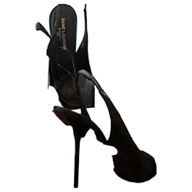 Saint Laurent Pumps aus schwarzem Leder