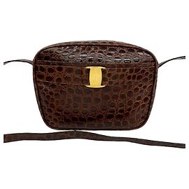 Salvatore Ferragamo Vara Logo Hardware Prägeleder Schultertasche Pochette