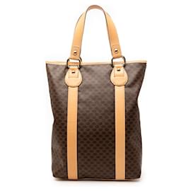 Céline Tote verticale in tela rivestita Macadam marrone Celine