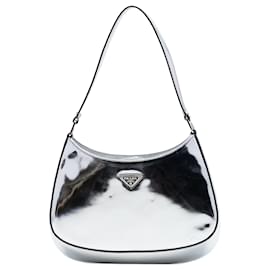 Borsa a tracolla Cleo in pelle Spazzolato argento Prada