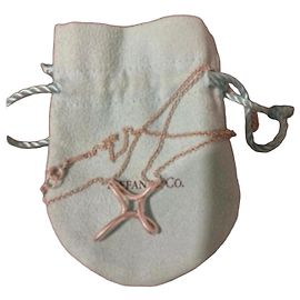 Collana Tiffany & Co. in argento con ciondolo a croce