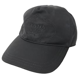 Cappellino in nylon nero Prada