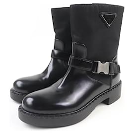 Botas de cuero y nylon Re-Nylon Prada