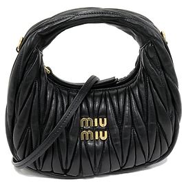 Miu Miu Wander 2way Tasche aus Matelassé-Lammfell