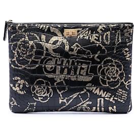 Clutch Chanel 2.55 Reissue in pelle di vitello con stampa coccodrillo nero Cocodile Graffiti