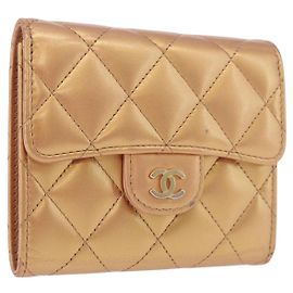 CHANEL Portafoglio Compatto Matelassé Pelle di Agnello Gold CC Auth 184655M