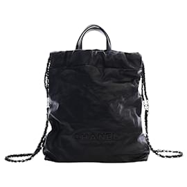 Zaino Chanel 22 in pelle di vitello lucida trapuntata nera Large