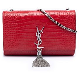 Borsa a tracolla Kate con nappa con stampa coccodrillo rossa di medie dimensioni Saint Laurent