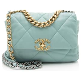 Borsa a tracolla Chanel Lambskin 19 Medium Flap