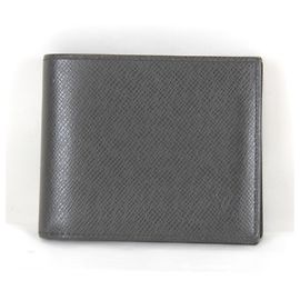 Cartera Bi-fold Louis Vuitton Taiga Black