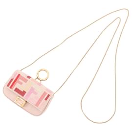 Bolso Fendi Nano Baguette Charm
