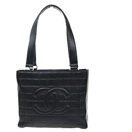 Tote Chanel Chocolate Bar CC em couro matelassê Small