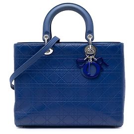Lady Dior in pelle di vitello ultra opaca blu Large con motivo cannage