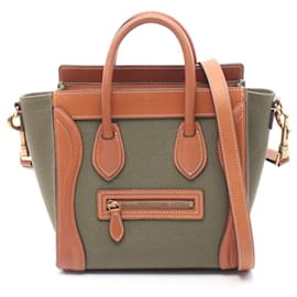 Céline Borsa a 2 modi Celine Luggage Nano Shopper