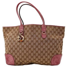 Gucci Sac Cabas Toile Monogramme avec Pendentif Cœur
