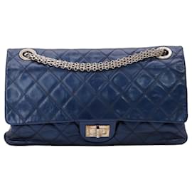 Chanel Classic Flap Medium Navy Blau Lammleder