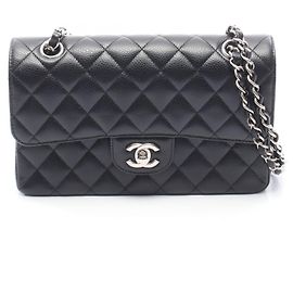 Chanel Matelassé Double Flap Schultertasche