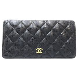 Langer Geldbeutel aus schwarzem genarbtem Kalbsleder Chanel