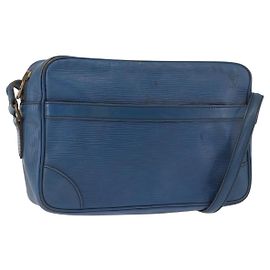 LOUIS VUITTON Epi Trocadero 27 Shoulder Bag Blue M52315 LV Auth 187579