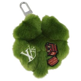 LOUIS VUITTON LV Lucky Trefoil Bag Charm Velvet Green M03170 LV Auth 185780M