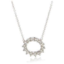 Colgante Circle de Tiffany & Co. en platino y diamantes, 0.56 CTW