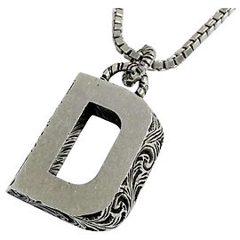 Collar con colgante Alphabet D unisex Gucci