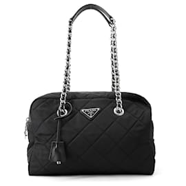 Borsa a Spalla con Catena Prada in Nylon Nero