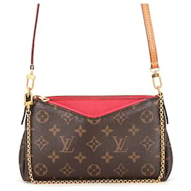 Clutch con tracolla Louis Vuitton Monogram Pallas