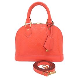 Louis Vuitton Alma BB in Monogram Vernis rosa