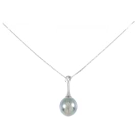 Autre Marque Collana con perle nere di Tahiti in K18WG