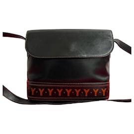 Sac à bandoulière en cuir Yves Saint Laurent