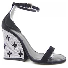 Sandali Louis Vuitton Appeal Line in scamosciato di capretto e strass