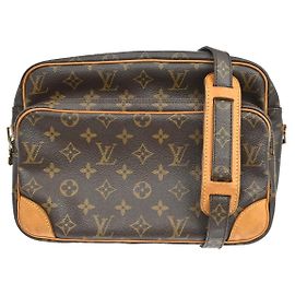 Louis Vuitton Nil Messenger Monogram Canvas 28