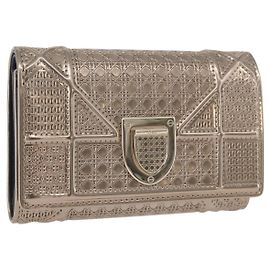 Portefeuille Christian Dior Diorama en cuir Champagne Gold Auth 186259M