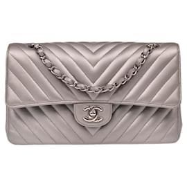Chanel Timeless - Classic Double Flap Bag Leather medium