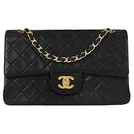 Chanel Timeless - Classic Double Flap Bag Leder 23