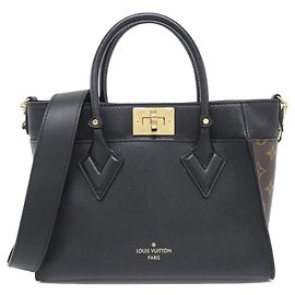 Louis Vuitton On My Side Tasche aus beschichtetem Kalbsleder-Canvas