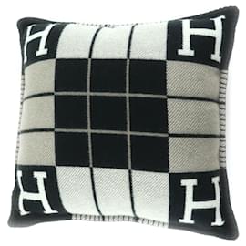 Hermes Avalon III Wool Cushion - Hermès
