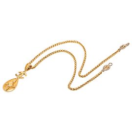 Collar con colgante Chanel Gold CC chapado en oro en forma de lágrima