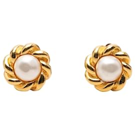 Chanel Orecchini a clip a fiore in finta perla placcati oro dorato