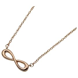 Collana Infinity in oro rosa 18K di Tiffany & Co.