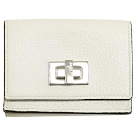 Fendi Peekaboo Micro Dreifach-Geldbörse