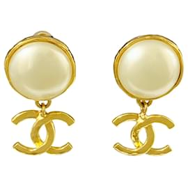 Orecchini a clip Chanel CC Logo e Perle