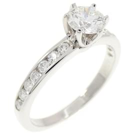 Anello Tiffany & Co. Solitaire con incastonatura a canale