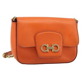 Bolsa de Ombro Salvatore Ferragamo Gancini Corrente de Couro Laranja e Ouro Auth 185560