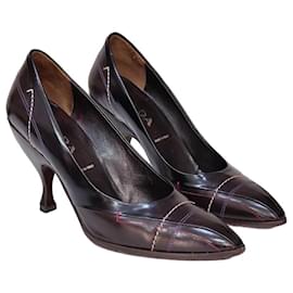 Prada Décolleté in pelle punta affusolata