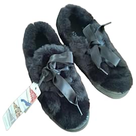 Superga Sneakers Pelliccia Sintetica Nera