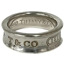 Tiffany Vintage Narrow Band Ring - Tiffany & Co