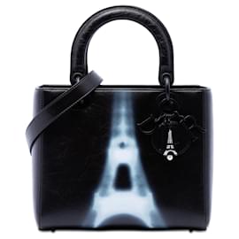 Lady Dior Torre Eiffel in pelle di vitello stropicciata nera, misura Medium